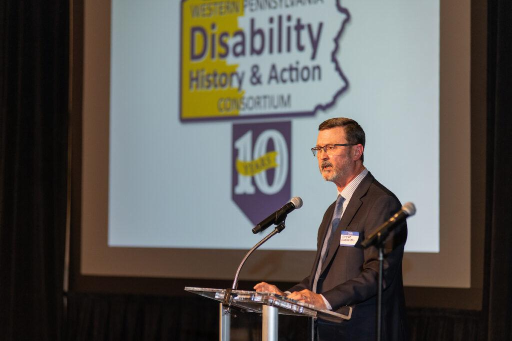 Steve Suroviec from presenting sponsor Achieva giving the toast the the Consortium.